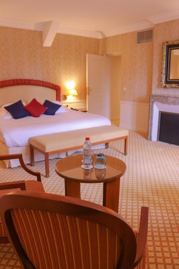 Le Domaine Des Roches, Hotel & Spa Briare Εξωτερικό φωτογραφία